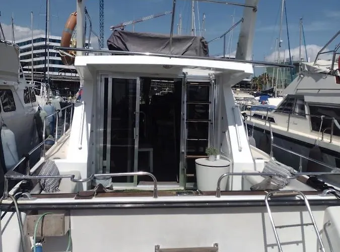 Yach Boat *