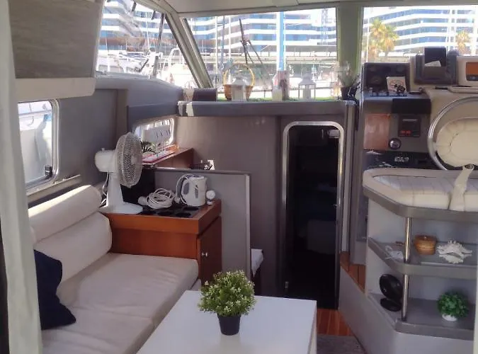 Botel Yach Boat Barcelona