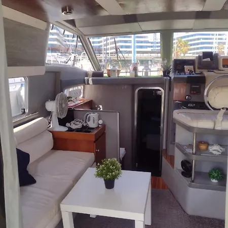 Hotel na wodzie Yach Boat Barcelona